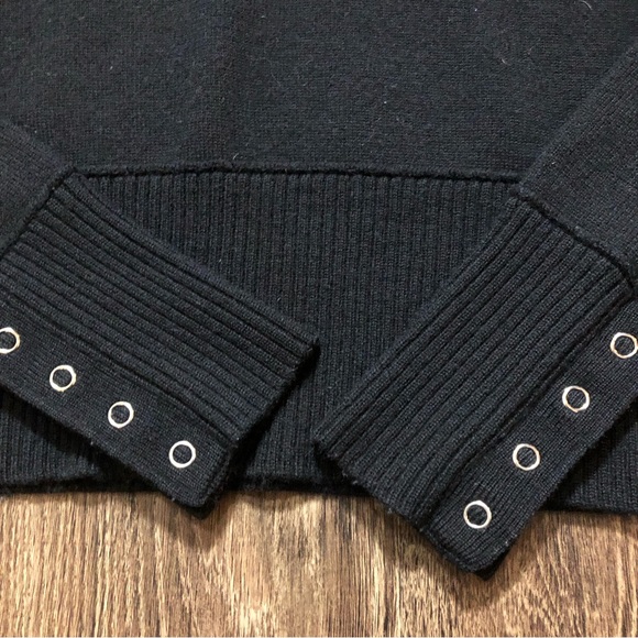 Vintage Jacob Snap Button Cropped Turtleneck - Picture 9 of 13